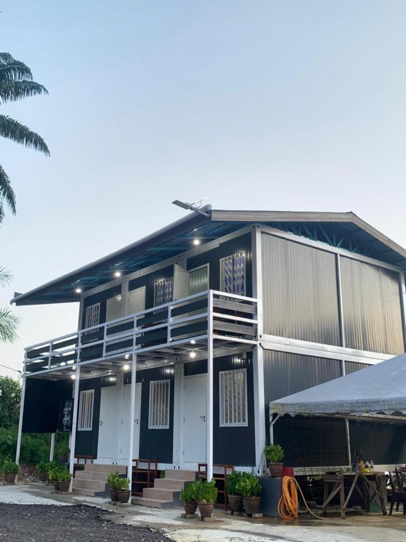 Farhani Cabin Stay Kampong Batu Lima Exterior foto